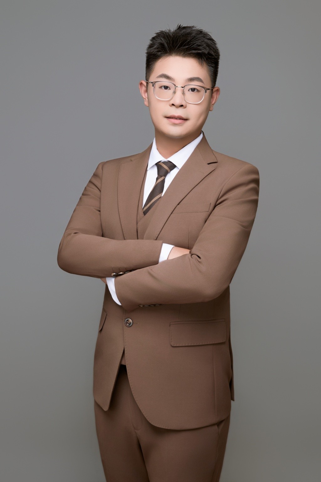 李艳阳